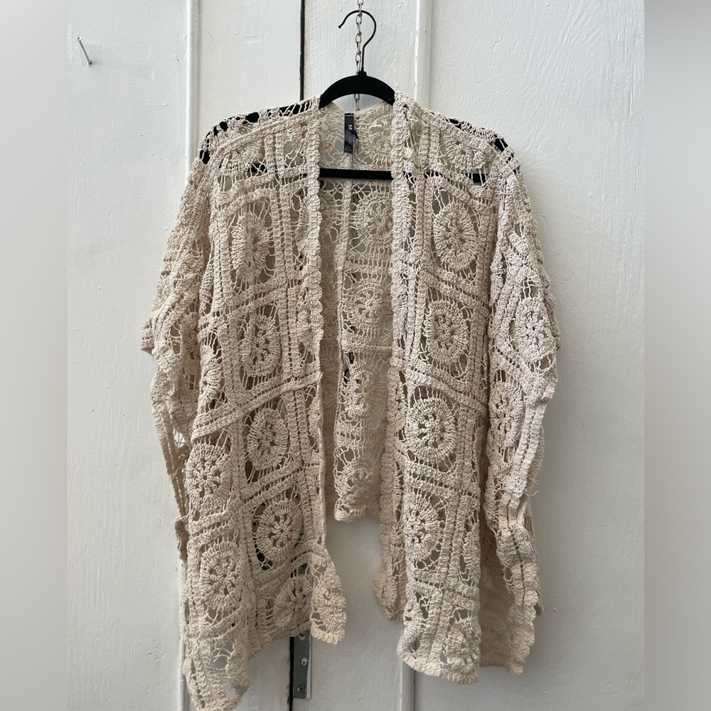 Torrid Crochet Ruana - Picture 4 of 7